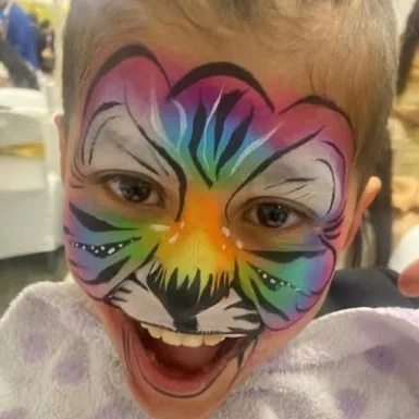 Creative face painting design