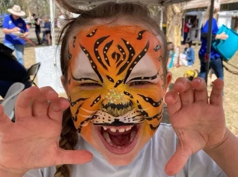 Tiger face painting design